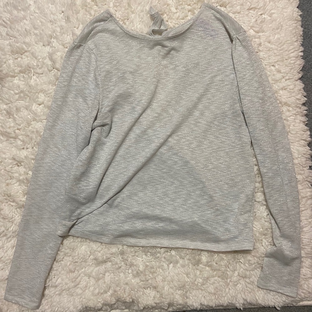 Franchesca’s long sleeve tie back